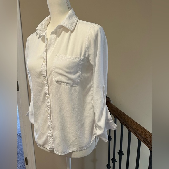 Velvet Heart Women’s White Button Down Shirt Rayon Roll Tab Sleeve Size Small - Picture 4 of 7